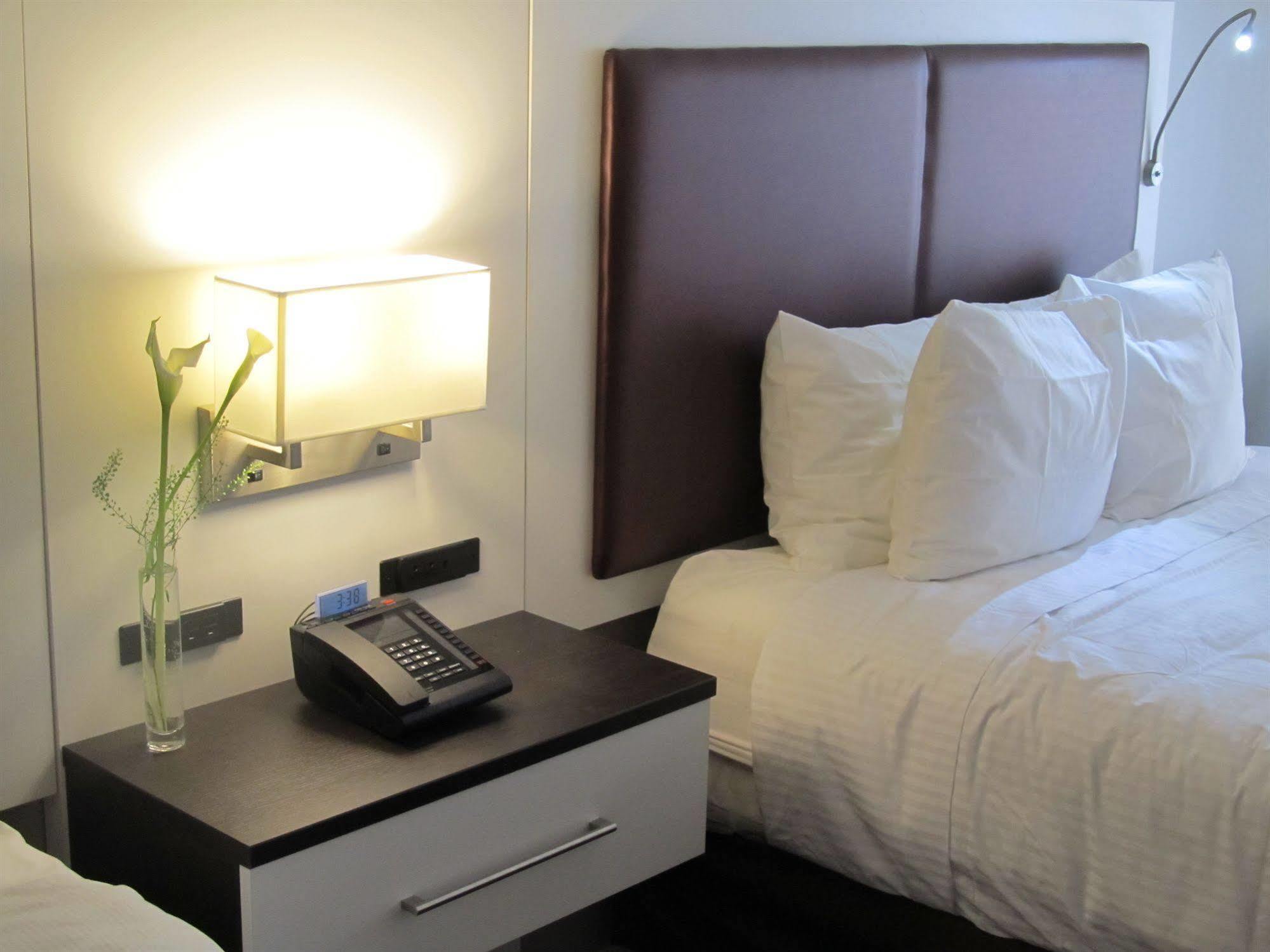 The Saint James Hotel, Ascend Hotel Collection Τορόντο Εξωτερικό φωτογραφία